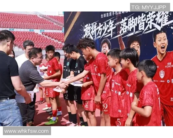 中国足球明星的球服故事与背后的荣耀与梦想
